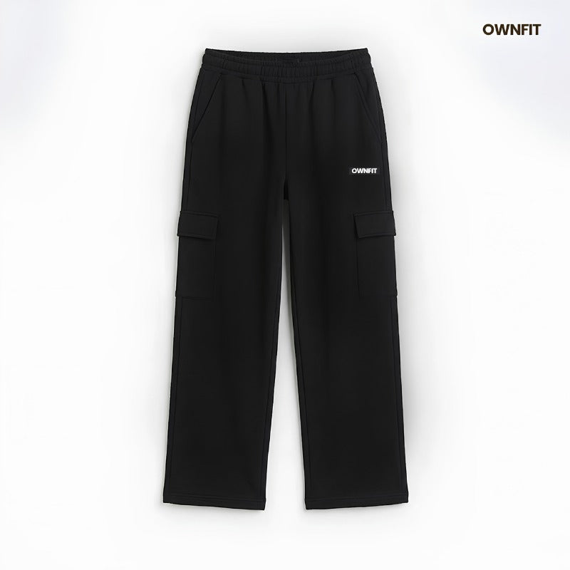 combo brown tee + black cargo Trouser
